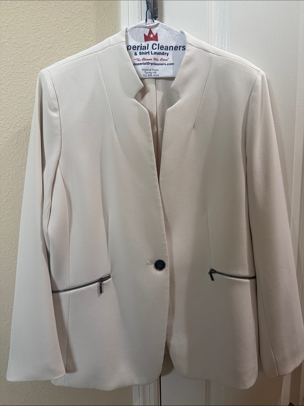 Preston & York Cream Single-Button Blazer with Zip Pockets.